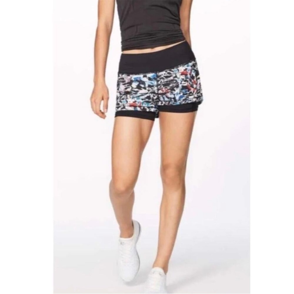 Lululemon Break Free Short 2.5" NWOT Culture Clash Multi Black Size 4 - Picture 3 of 12